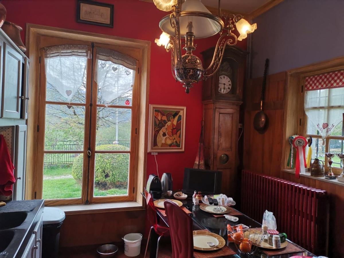 Le Kino Panorama Bed & Breakfast Vic-sur-Cere Exterior photo