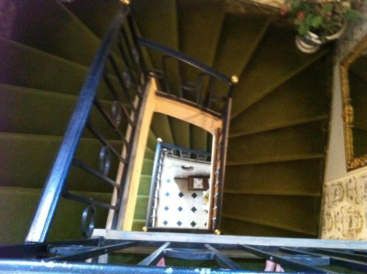 Le Kino Panorama Bed & Breakfast Vic-sur-Cere Exterior photo