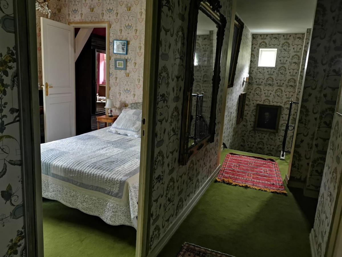 Le Kino Panorama Bed & Breakfast Vic-sur-Cere Exterior photo
